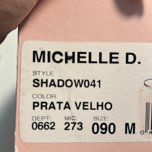 MICHELLE D. Silver Strappy SANDALS💝Pretty & Dressy Size 9 Comes w/Original Box - Picture 12 of 15